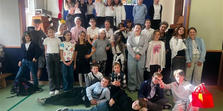 Powiększ grafikę: dzien-edukacji-narodowej-646064.jpg