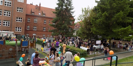 Powiększ grafikę: festyn-624024.jpg