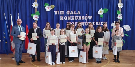 Powiększ grafikę: gala-dla-laureatow-konkursow-wojewodzkich-532188.jpg