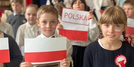 Powiększ grafikę: swieto-niepodleglosci-w-naszej-szkole-655166.jpg
