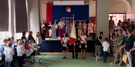 Powiększ grafikę: uroczyste-rozpoczecie-roku-szkolnego-2026-2027-710448.jpg