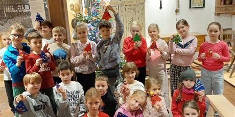 Powiększ grafikę: wyjscie-edukacyjne-do-muzeum-etnograficznego-667653.jpg