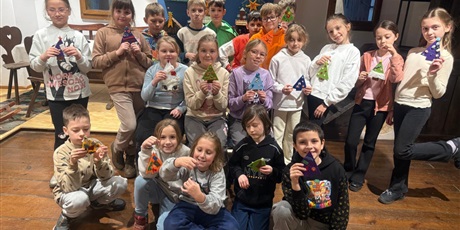 Powiększ grafikę: wyjscie-edukacyjne-do-muzeum-etnograficznego-667655.jpg