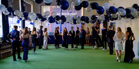 Powiększ grafikę: zakonczenie-8-klas-631622.jpg