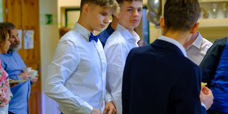 Powiększ grafikę: zakonczenie-8-klas-631632.jpg